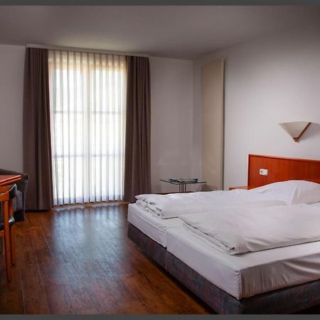 Altstadthotel Brauereigasthof Winkler Berching Exteriér fotografie