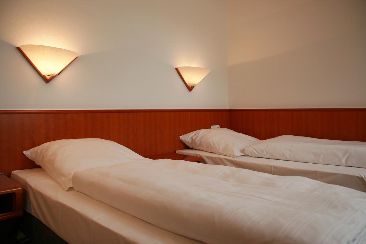 Altstadthotel Brauereigasthof Winkler Berching Exteriér fotografie
