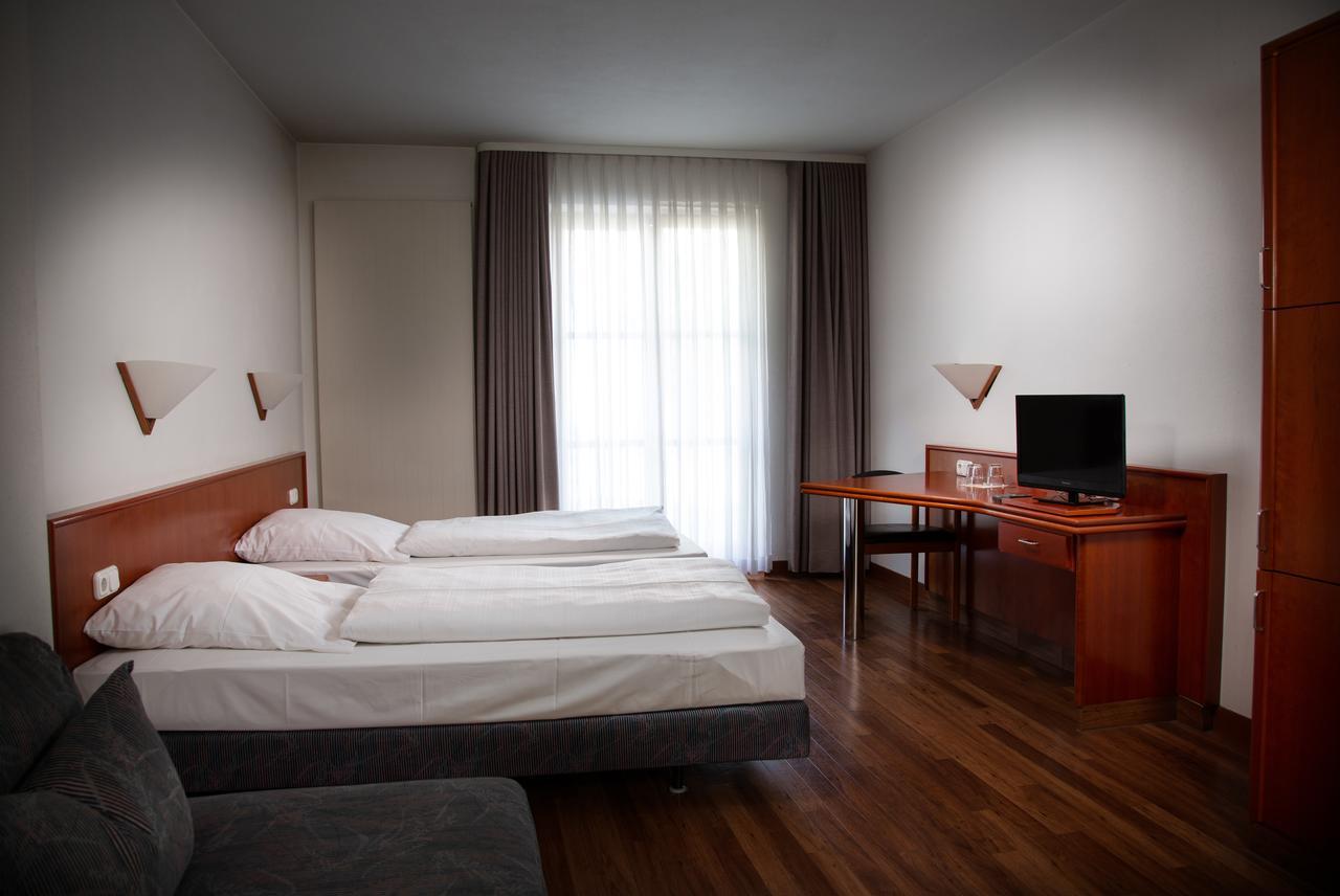 Altstadthotel Brauereigasthof Winkler Berching Exteriér fotografie